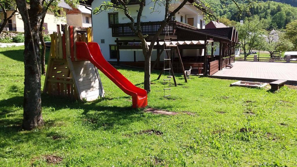 Отель Gostisce Hedvika Kal-Koritnica Экстерьер фото